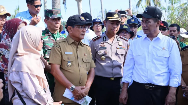 Mentan Soroti Lambatnya Pemulihan Sawah pascabencana di Padang Pariaman Sumbar