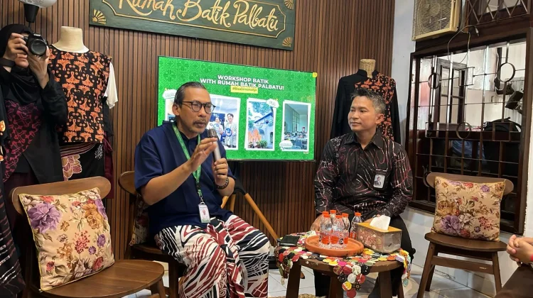 Batik Cap Jadi Solusi Turunnya Minat Gen Z pada Batik Tulis