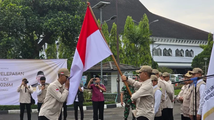 Pesan Wamenhaj saat Lepas Petugas Haji Kloter Pertama ke Arab Saudi