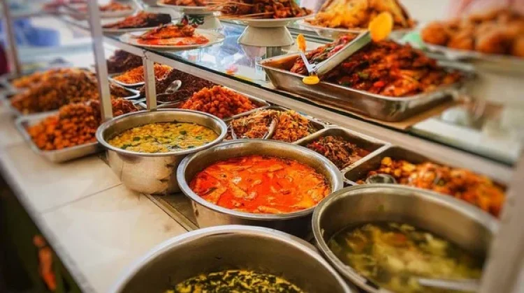 Fenomena Warteg Kekinian, Inovasi Konsep dan Perubahan Gaya Konsumsi