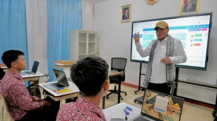 Tinjau Sekolah Rakyat di Pontianak, Menko Polkam Tekankan Pemerataan Pendidikan