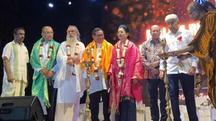 Gema Sadhana Gelar Renungan Suci di Monas