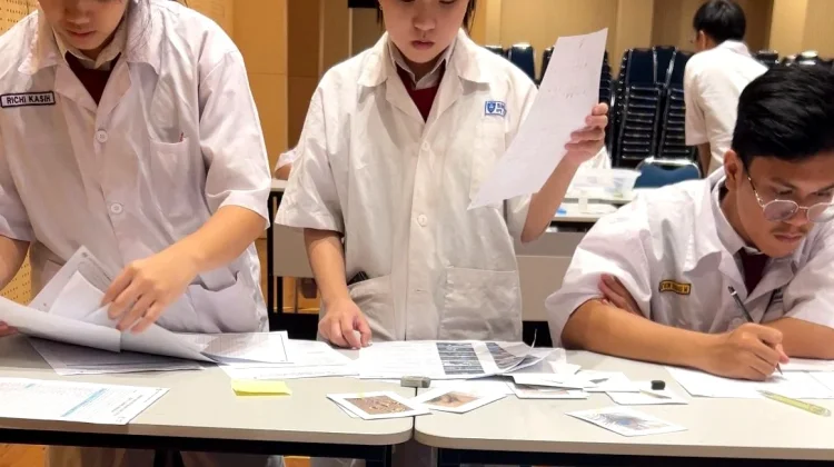 Aksi Detektif SLTAK PENABUR Jakarta di "Science Project Challenge"