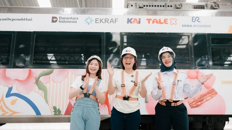 KAI dan Kemenekraf Luncurkan Karya Seni Erika Richardo di Rute Kereta