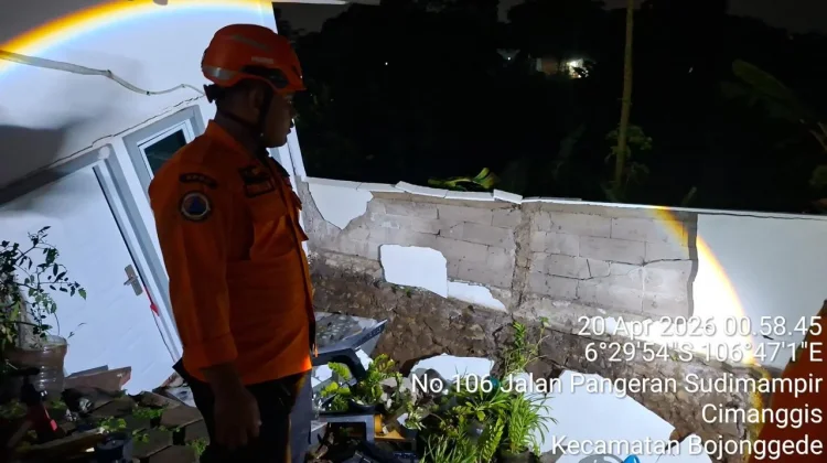 Longsor Terjang Sejumlah Desa di Kabupaten Bogor, Puluhan Warga Mengungsi