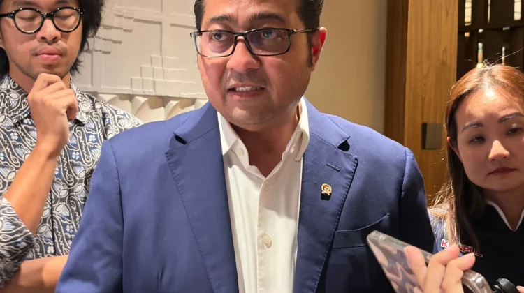AI jadi Mitra Kreator, Menteri Ekraf Tekankan Etika dan Regulasi