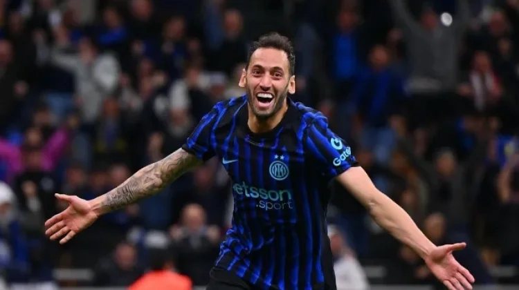 Inter Tunjukkan Mental Juara, Lolos Dramatis ke Final Copa Italia