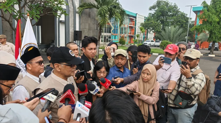 Menteri Haji Berangkatkan Ratusan Petugas PPIH Daker Makkah