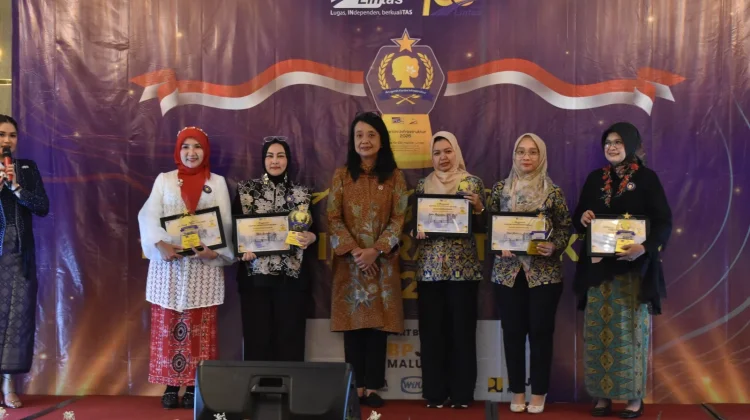 Kartini Infrastruktur Nasional Raih Penghargaan Majalah Lintas di Jakarta
