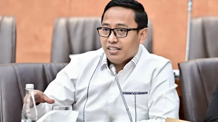 DPR Minta Masyarakat Dukung Kebijakan BBM Subsidi Tepat