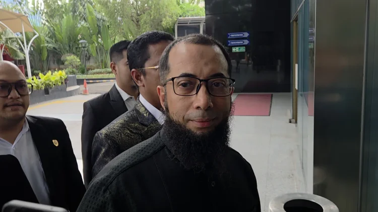Khalid Basalamah Penuhi Panggilan KPK, Mengaku Tak Kenal Pihak Terkait