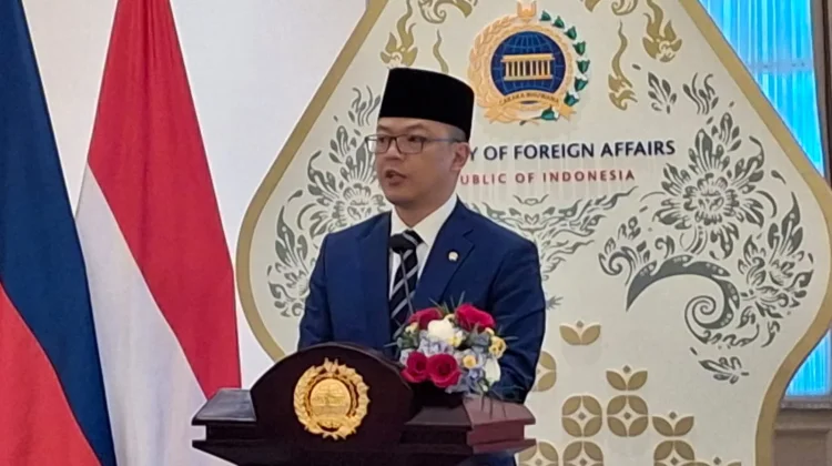 Menlu Tegaskan RI Tak Akan Kenakan “Tol” di Selat Malaka, Hormati UNCLOS