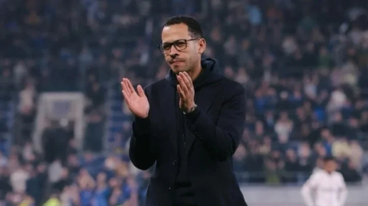 Lima Kekalahan Beruntun, Chelsea Tak Lagi Percaya pada Rosenior