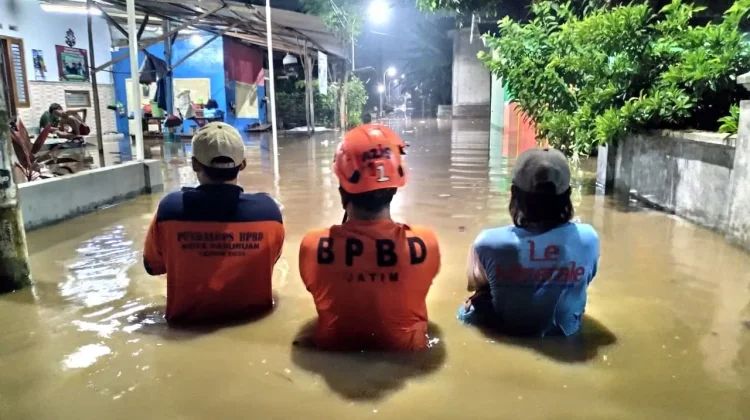 Hujan Lebat Picu Banjir di Pasuruan, 100 KK Terdampak