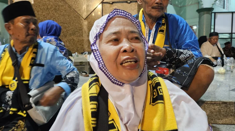 Dari Nasi Uduk ke Baitullah, 13 Tahun Menabung Demi Berangkat Haji