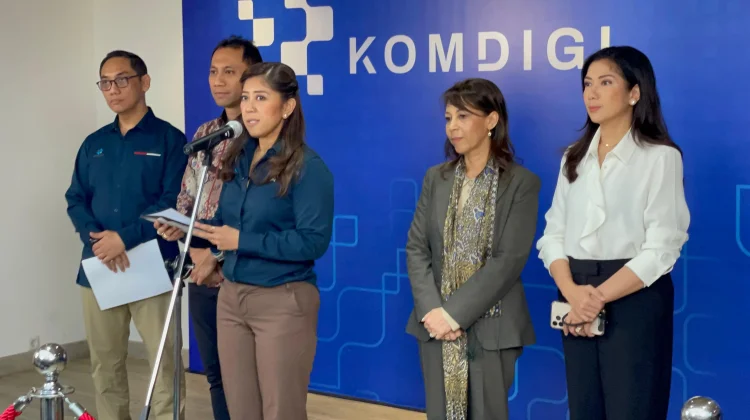 Menkomdigi Ingatkan Seluruh Paltform Digital Adopsi PP Tunas