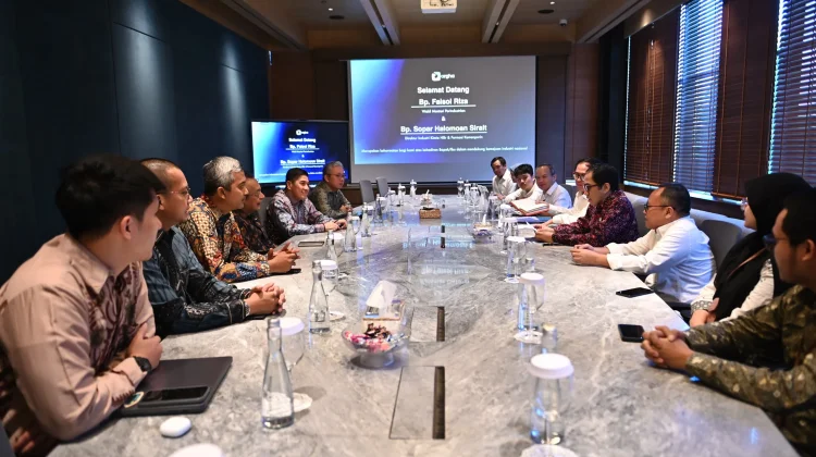 Dicurhati Industri Plastik, Wamenperin Lega Stok Plastik RI Aman