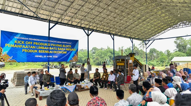 BNPT-PLN Perkuat Desa Siapsiaga lewat Workshop Paving