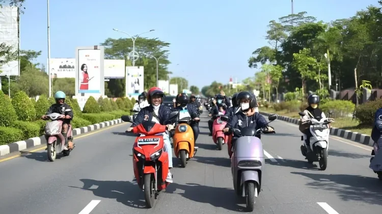 Pemerintah Kaji Insentif Motor Listrik Rp5 Juta per Unit
