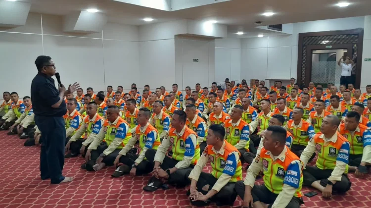 KAI Services Perkuat Keamanan Perjalanan Commuter Line