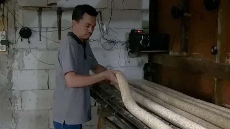 Perajin Tempe Jaktim Kecipratan Untung dari Dapur MBG, Omzet Naik