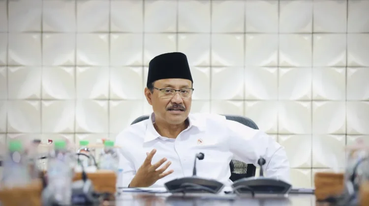 Mensos Kaji Pemberian Bansos Keluarga Korban Tabrakan Kereta di Bekasi Timur