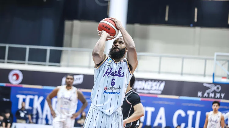Hawks Lanjutkan Tren Positif, Tundukkan Satya Wacana 93-76