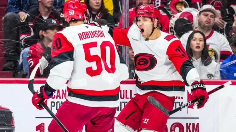 Sapu Bersih 4-0, Carolina Hurricanes Melaju ke Putaran Kedua Playoff