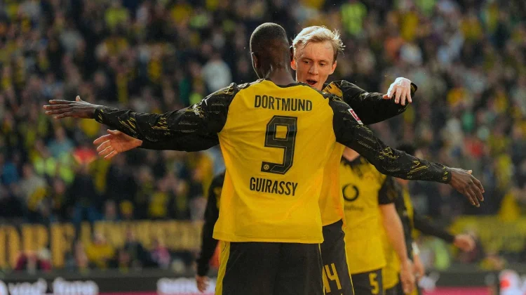 Pesta Gol atas Freiburg, Borussia Dortmund Kembali ke Jalur Kemenangan