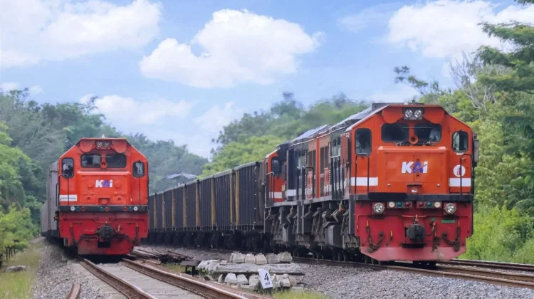 Angkutan Barang KAI Dorong Efisiensi Logistik Nasional