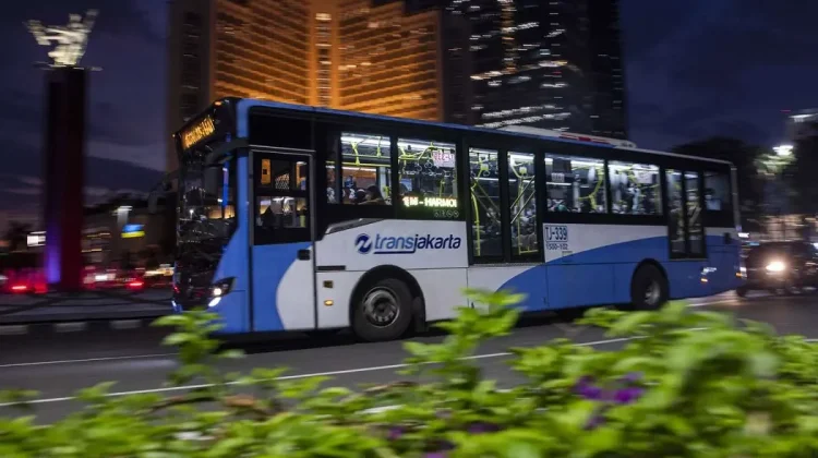 Pemprov DKI Lakukan Kajian Kenaikan Tarif Bus Transjakarta