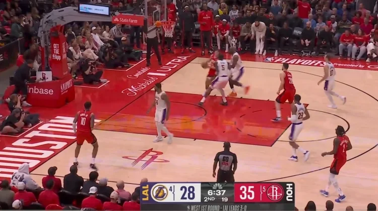 Rockets Tundukkan Lakers 115-96, Jaga Asa di Playoff