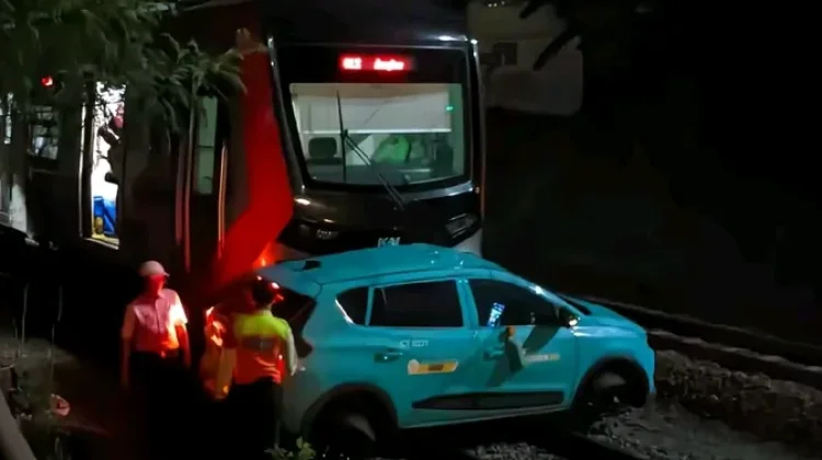 Manajemen Taksi Green SM Buka Suara soal Tabrakan Kereta Bekasi