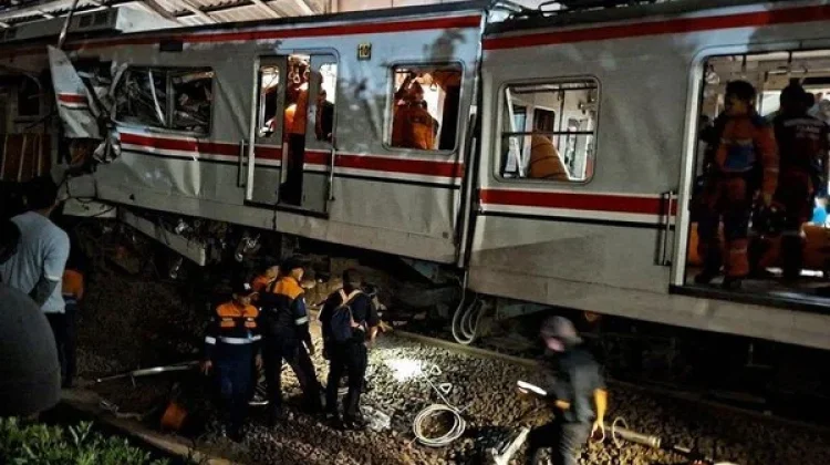 Ungkap Penyebab Tabrakan Kereta Bekasi, Komisi V DPR: Investigasi Mendalam