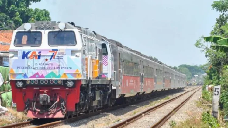 KAI Batalkan 8 Perjalanan KA dari Gambir dan Pasar Senen
