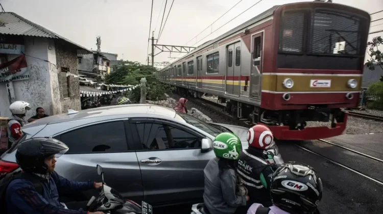 KAI Tak akan Toleransi Perlintasan Sebidang Liar