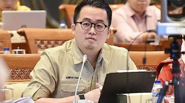 DPR Tekankan Pentingnya Kesehatan Mental Orang Tua di Era Digital