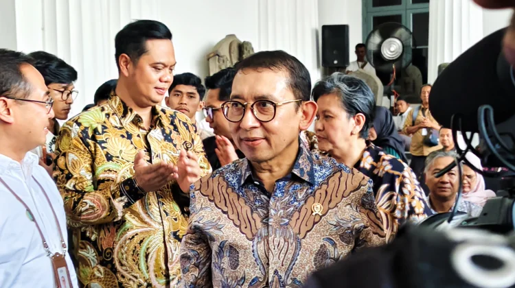 Menbud Fadli Pastikan Pemasangan Chattra Borobudur Tidak Ubah Struktur Candi