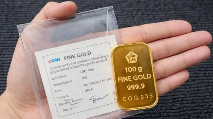 Harga Emas Antam Turun Rp15.000, Tren Pelemahan Berlanjut
