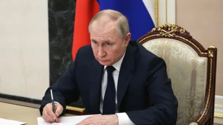 Rusia: Keluarnya UEA dari OPEC Berpotensi Menekan Harga Minyak Global