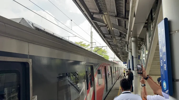 KAI Commuter Operasikan 1.032 Perjalanan saat Libur Hari Buruh 2026