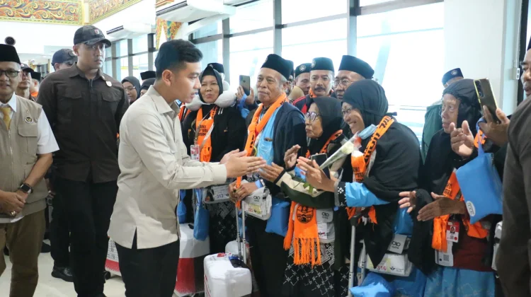 Wapres Tinjau Layanan Fast Track di Bandara Juanda Surabaya