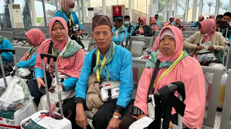 Berangkat Berdua dalam Niat, Tiba Sendiri dalam Takdir