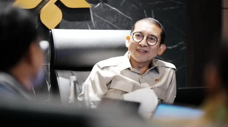 Menbud Fadli Dorong Revitalisasi Anjungan Daerah di TMII