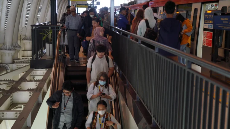 LRT Jabodebek Angkut 45 Ribu Penumpang pada Libur Panjang 1 Mei 2026