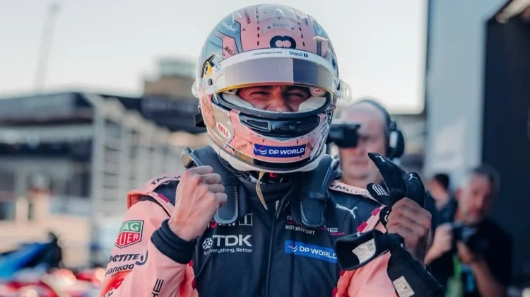 Raih Kemenangan Perdana, Nico Mueller Juara Race 1 Berlin E-Prix 2026
