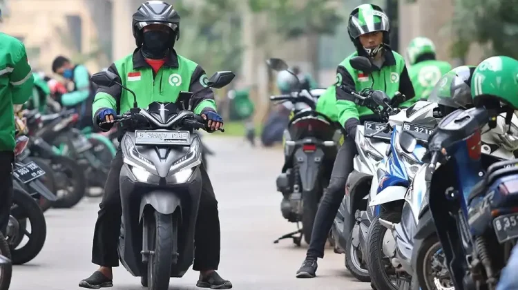 Batas Potongan Layanan Transportasi Daring Perlu Kajian Mendalam