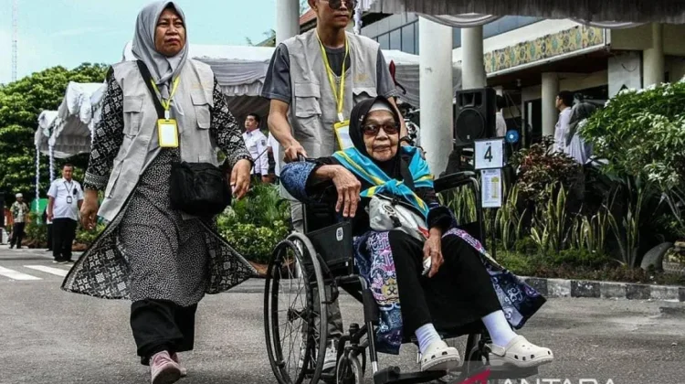 PPIH Imbau Jemaah Gunakan Pendorong Resmi di Haram