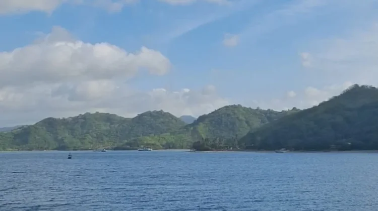 Tanker Diduga Iran Melintas Selat Lombok, Arah Kepulauan Riau