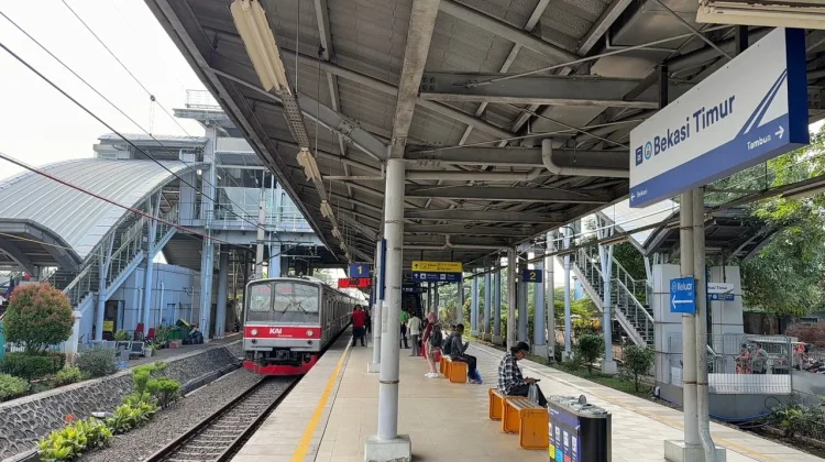 KAI Pulangkan 84 Pelanggan Terdampak Insiden di Stasiun Bekasi Timur